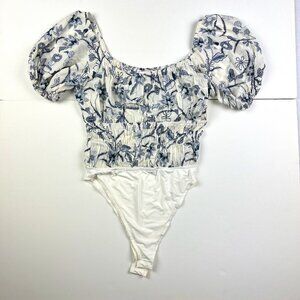 Olivaceous Blue and White Floral Puff Sleeve Bodysuit Size S